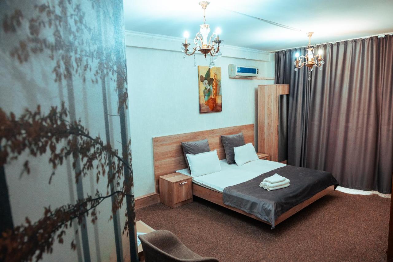 Ocean Hotel Бішкек Екстер'єр фото